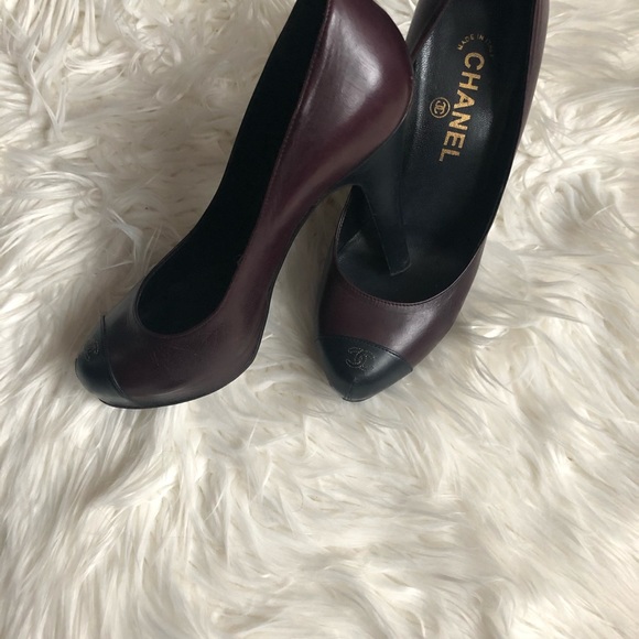 Chanel pumps. - Picture 2 of 4